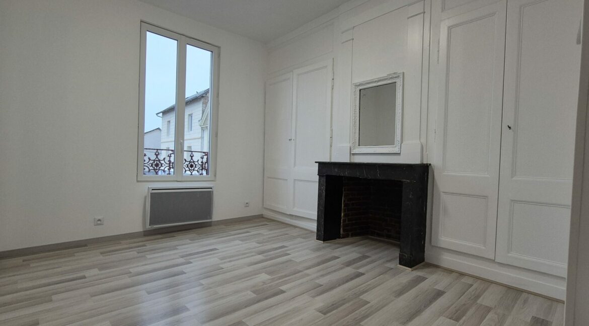 20241125_100445-scaled